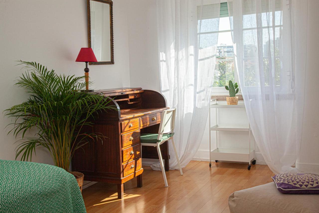 Ola ! Central Lightning Quiet View Garden 10mn Airport Apartment Lisbon