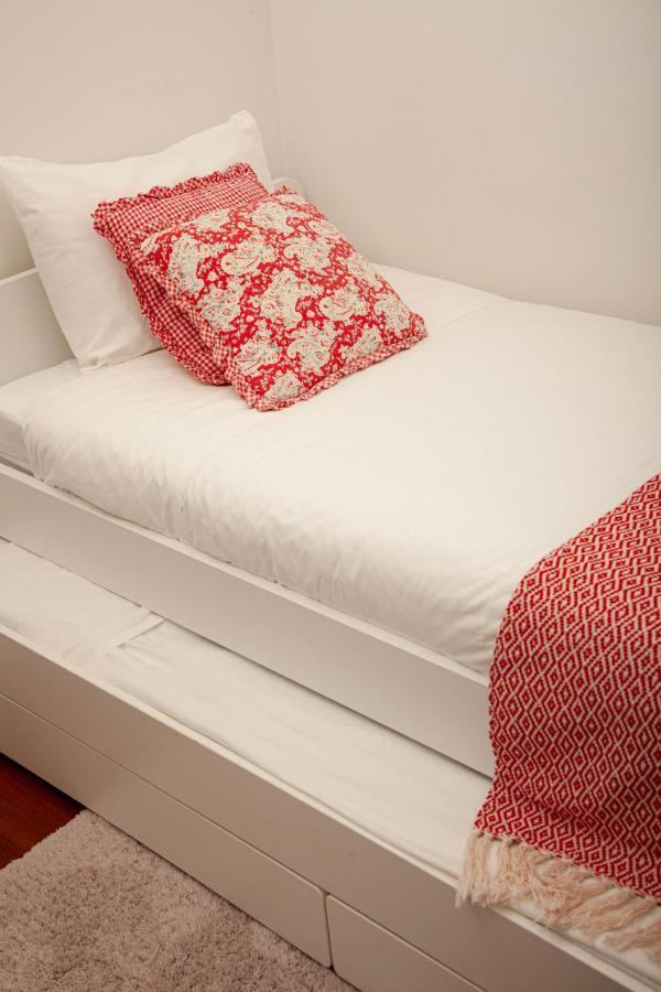 Apartment Ola ! Central Lightning Quiet View Garden 10mn Airport Lisbon